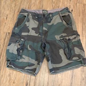 RedHead Camo Cargo Shorts Size 34